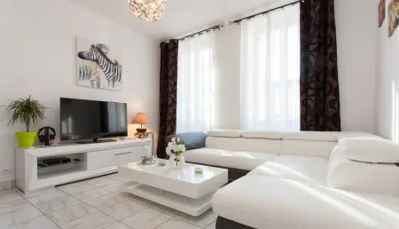 Appartement 110 m² avec balcon sur jardin à Cannes : photo 1