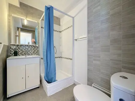 Appartement Les Jardins du Couchant, 400 m de la mer : photo 18