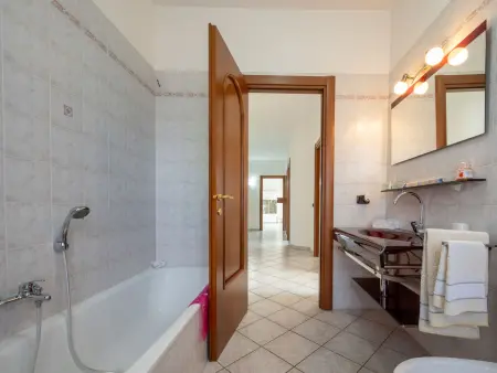 Appartement Bellavista à Neive, 135 m² avec terrasse : photo 23