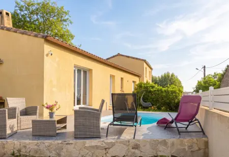 Villa avec piscine privée chauffée à Saint-Geniès-de-Malgoirès : photo 2