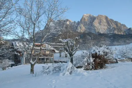 Appartement 42 m² Völs am Schlern, matériaux naturels : photo 11