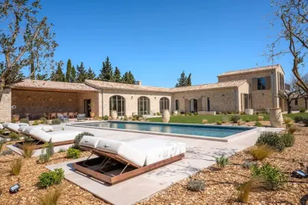 Location villa à Saint Rémy de Provence, Villa proche Saint-Rémy-de-Provence.