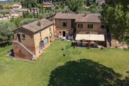 Location maison à S.Andrea a Montecchio Siena, Agriturismo Siena avec piscine