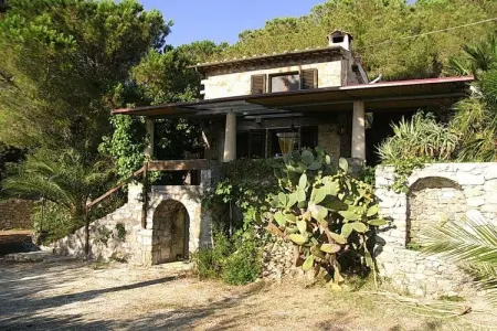 Maison toscan Capoliveri avec vue mer sur Montecristo