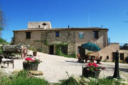 Maison indépendante à Pergola avec terrasse panoramique : photo 16