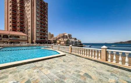 Appartement vue mer avec piscine à La Manga del Mar Menor : photo 1