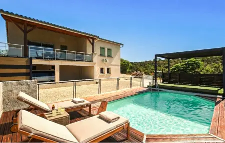 Maison avec piscine privée à Gras, Ardèche : photo 1