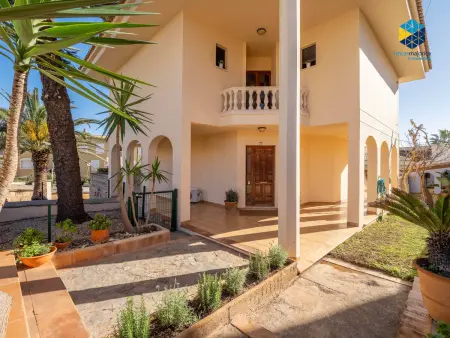 Maison 244 m² pour 8 à Porto Cristo, 4 chambres