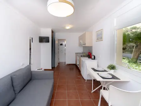 Studio première ligne de plage à Roses, parking inclus : photo 4
