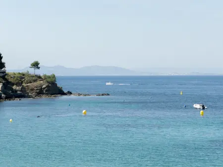 Studio première ligne de plage à Roses, parking inclus : photo 9