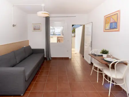 Studio première ligne de plage à Roses avec parking : photo 8