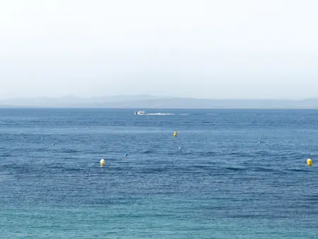 Studio première ligne de plage à Roses avec parking : photo 11