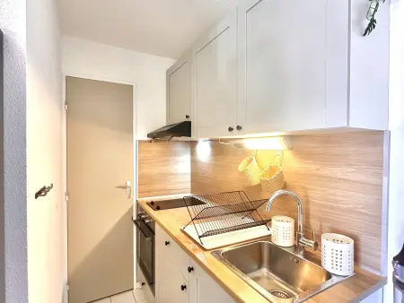 Appartement 27 m², loggia vue canal à Sète : photo 3