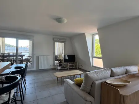 Appartement 84 m² vue montagnes terrasse couverte : photo 3