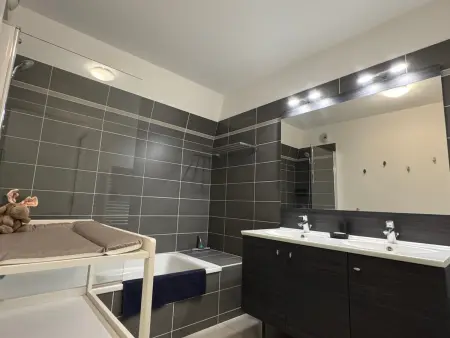 Appartement 84 m² vue montagnes terrasse couverte : photo 6