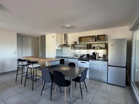 Appartement 84 m² vue montagnes terrasse couverte : photo 13