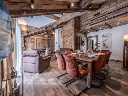 Appartement 3 chambres, centre Courchevel, balcons vue station : photo 1