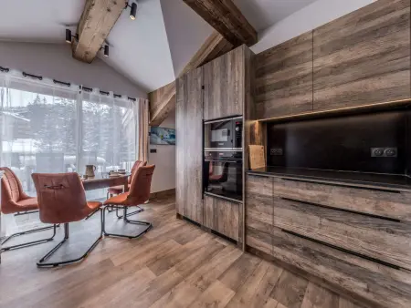 Appartement 3 chambres, centre Courchevel, balcons vue station : photo 7