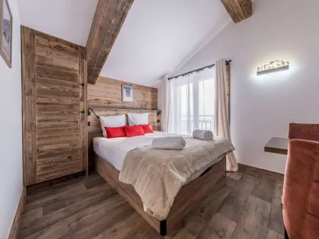 Appartement 3 chambres, centre Courchevel, balcons vue station : photo 8