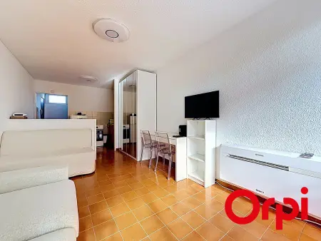 Studio rénové face mer à Menton, clim, 4 pers. : photo 3