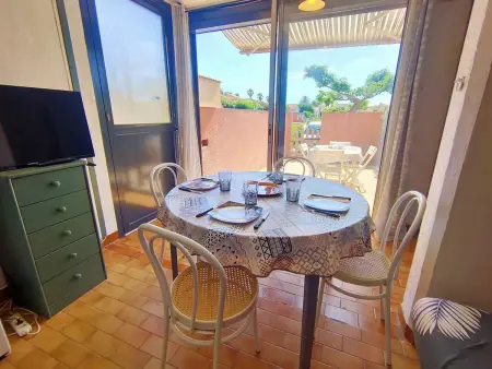 Studio cabine 4 pers. à Canet-en-Roussillon, piscine : photo 4