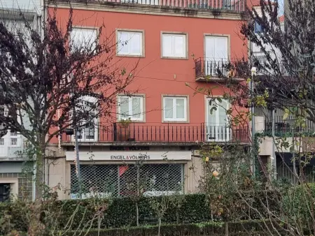 Appartement 45m² vue montagne, sauna & jacuzzi à Braga : photo 2