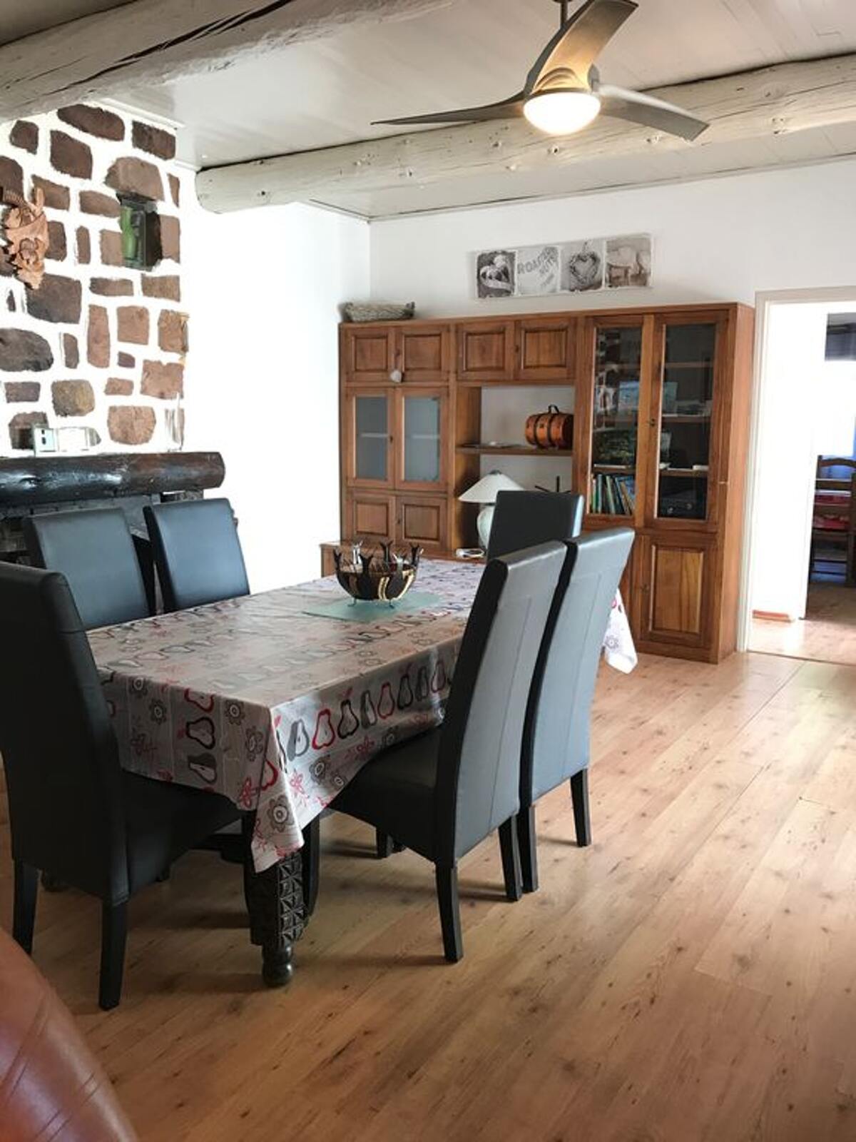 Maison 180 m² à Lecci : 4 chambres, jardin et vue montagne - Photo 3