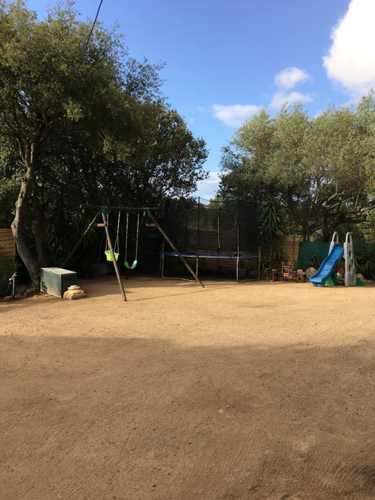 Maison 180 m² à Lecci : 4 chambres, jardin et vue montagne - Photo 11