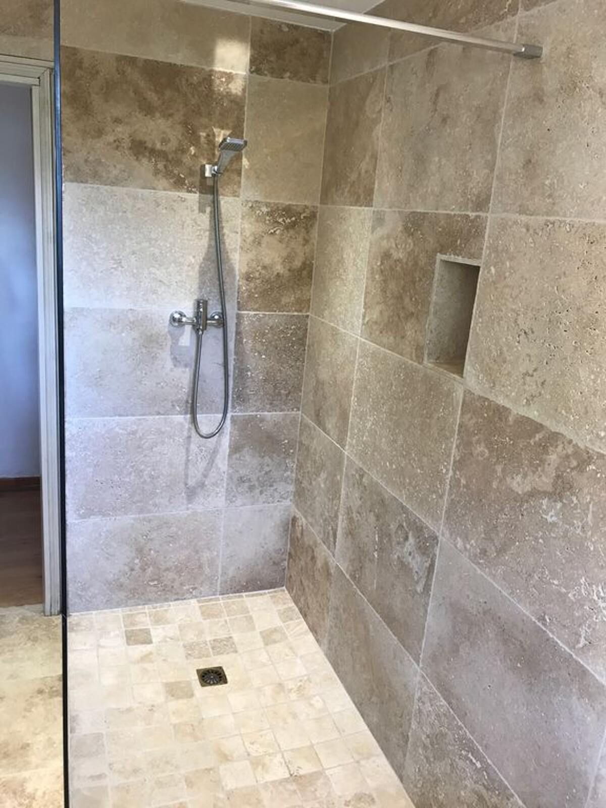Maison 180 m² à Lecci : 4 chambres, jardin et vue montagne - Photo 19