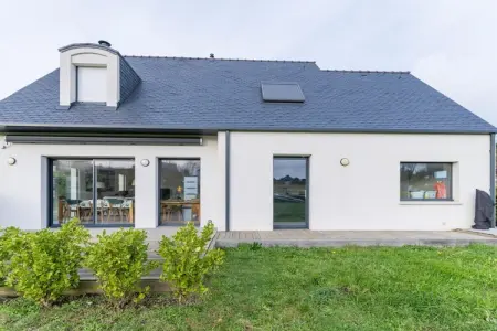 Location maison à Saint Pabu, Maison neuve avec piscine près de la plage