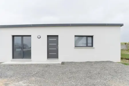Location appartement à Saint Pabu, Maison confortable de plain-pied en bord de mer