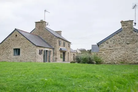 Location appartement à Landéda, Jolie maison en pierre près de la plage