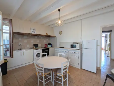 Gîte Saint-Marcel, 4 pers. – Jardin clos & véranda : photo 3