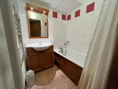 Appartement 4 pers. vue montagnes à Samoëns, piscine : photo 8