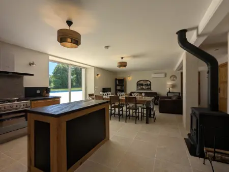 Gîte 8 pers. avec piscine privée 12x6m à Ronsenac : photo 7