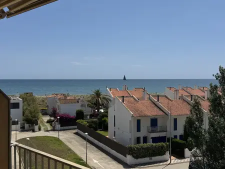 Appartement 100 m plage, climatisé, parking couvert : photo 8