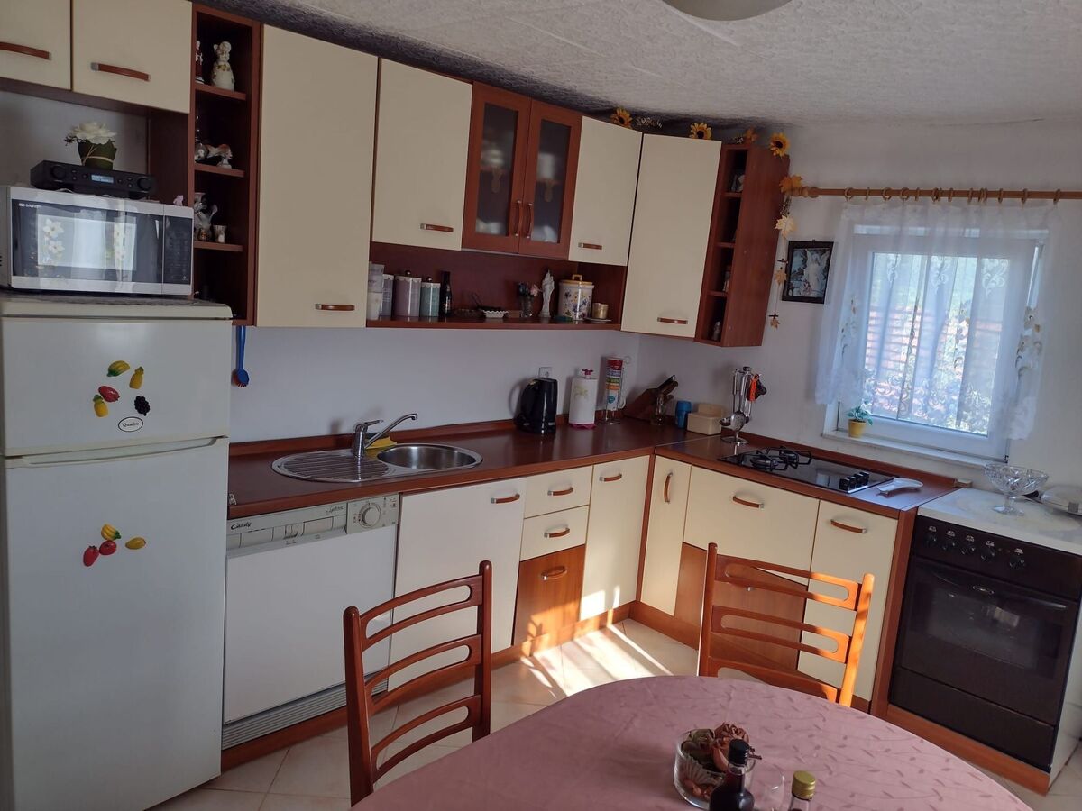 Maison indépendante avec terrasse et barbecue à Vučevica - Photo 32