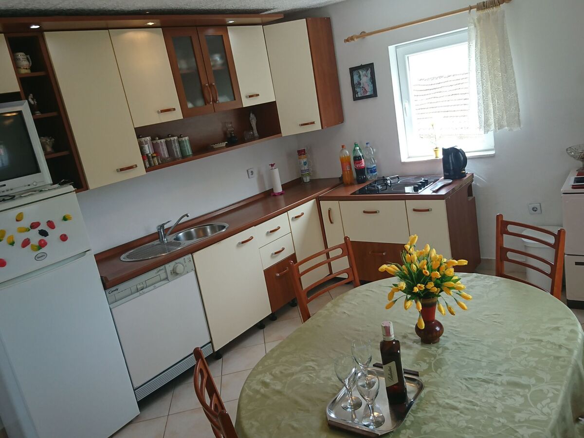 Maison indépendante avec terrasse et barbecue à Vučevica - Photo 37