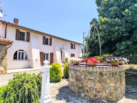 Location appartement à Scarlino, Olivo