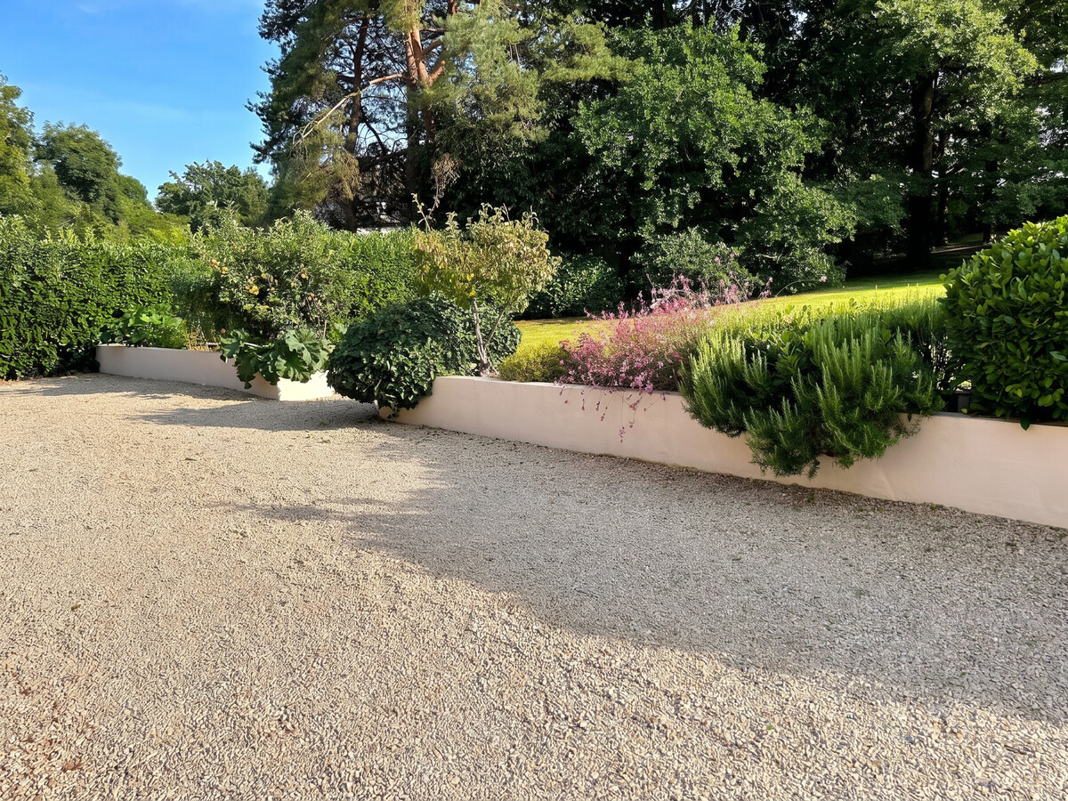 Villa 280 m² avec piscine privée – 6 chambres à Chailly-en-Brie - Photo 2