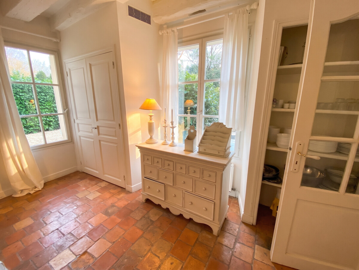 Villa 280 m² avec piscine privée – 6 chambres à Chailly-en-Brie - Photo 6