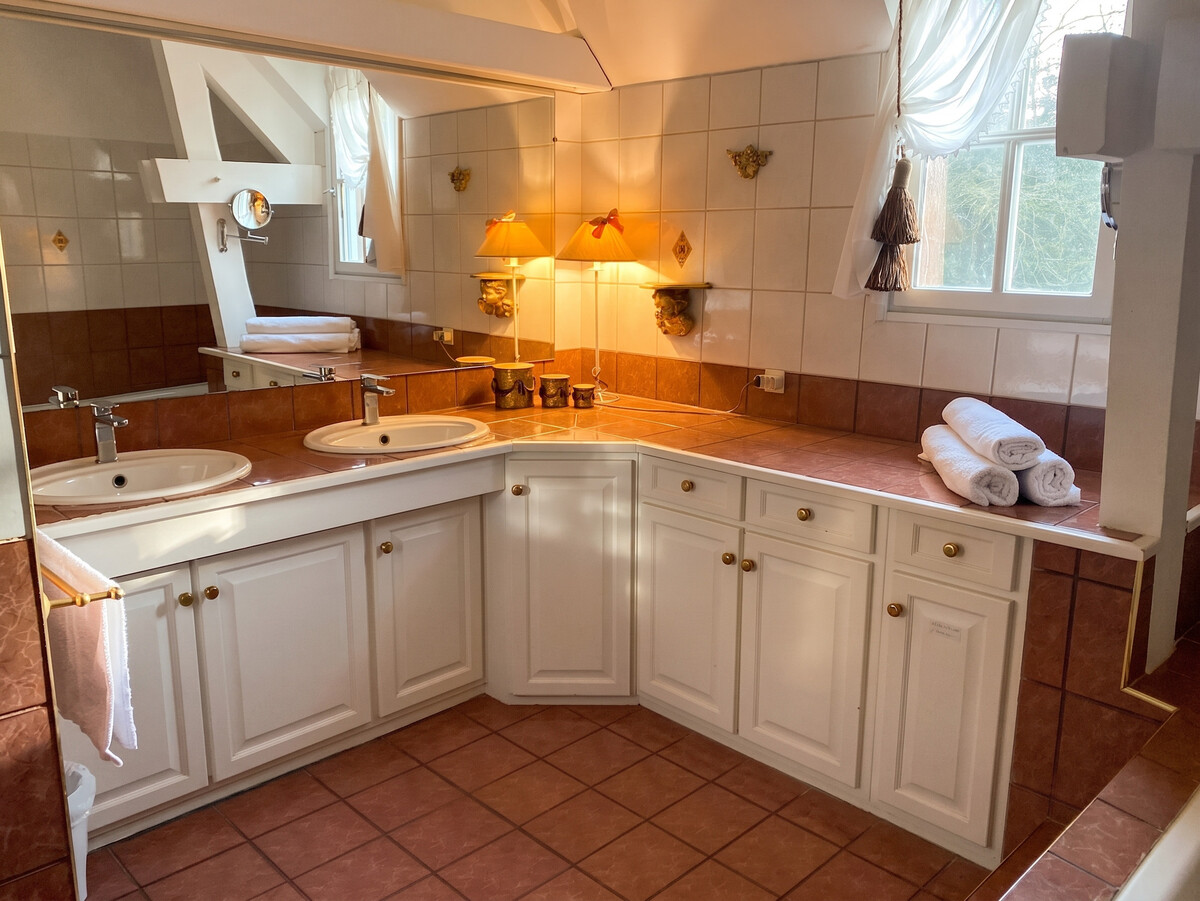 Villa 280 m² avec piscine privée – 6 chambres à Chailly-en-Brie - Photo 20