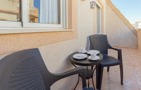 Appartement 2 chambres avec clim réversible à Torrevieja : photo 1