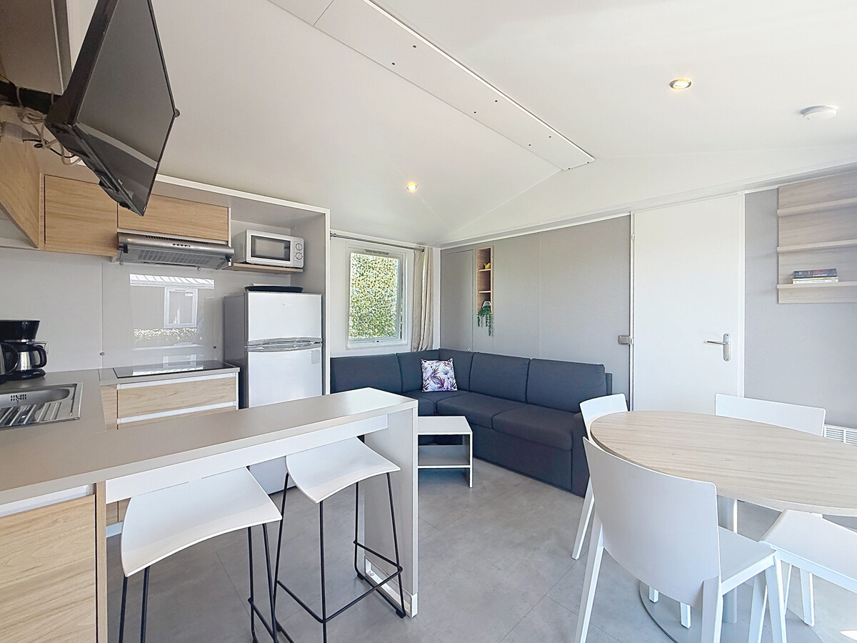 Mobil-home 31 m² à 200 m de la plage, piscine chauffée - Photo 4
