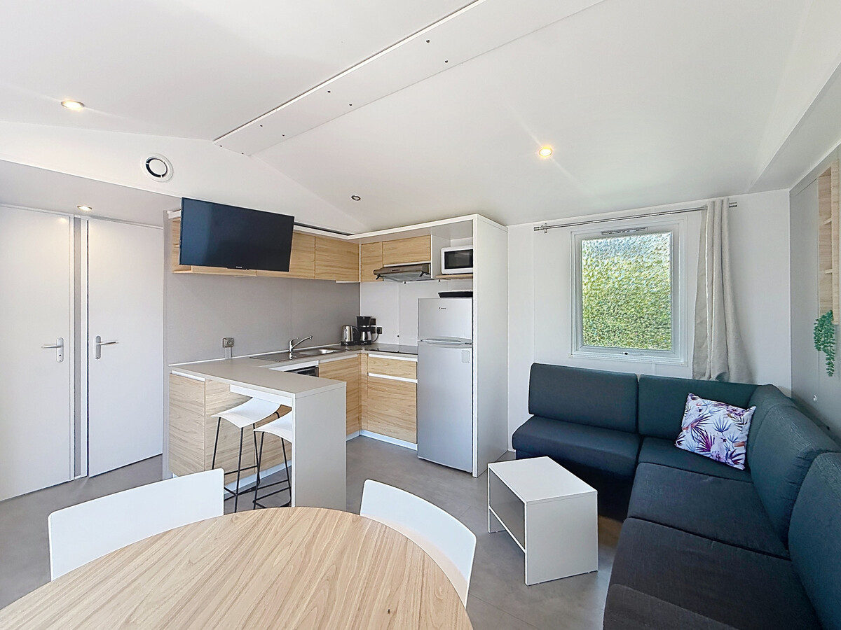 Mobil-home 31 m² à 200 m de la plage, piscine chauffée - Photo 5