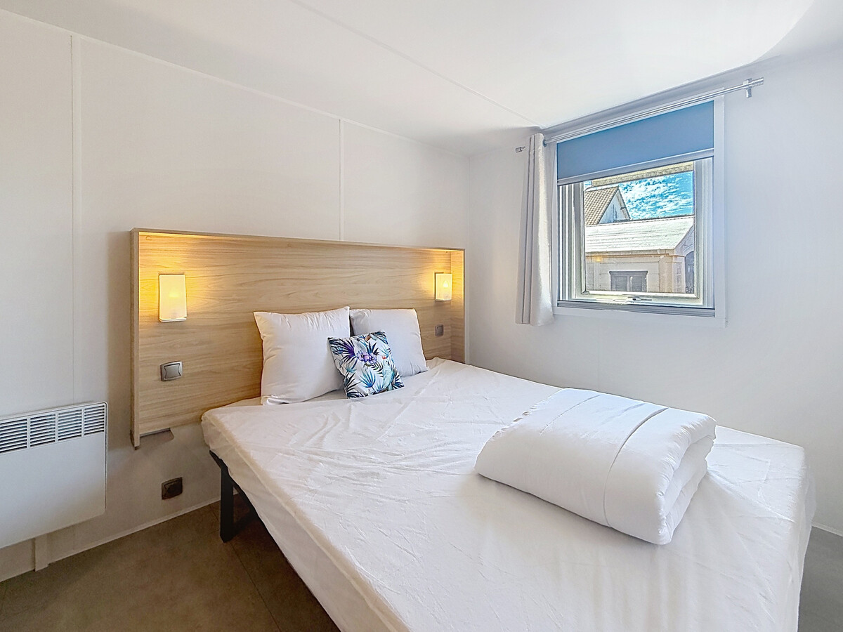 Mobil-home 31 m² à 200 m de la plage, piscine chauffée - Photo 8