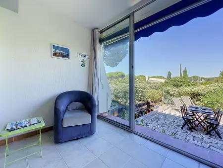 Les Jardins du Port – Apt 2P à 300m de la mer : photo 3