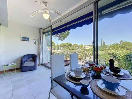 Les Jardins du Port – Apt 2P à 300m de la mer : photo 8