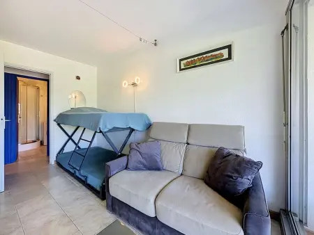 Les Jardins du Port – Apt 2P à 300m de la mer : photo 15