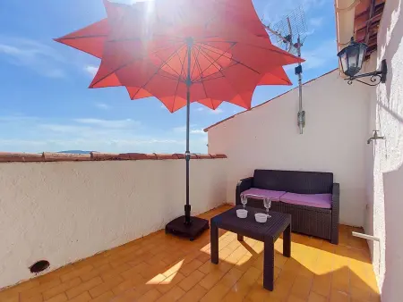 Studio Bellevue avec terrasse à Régusse : photo 18